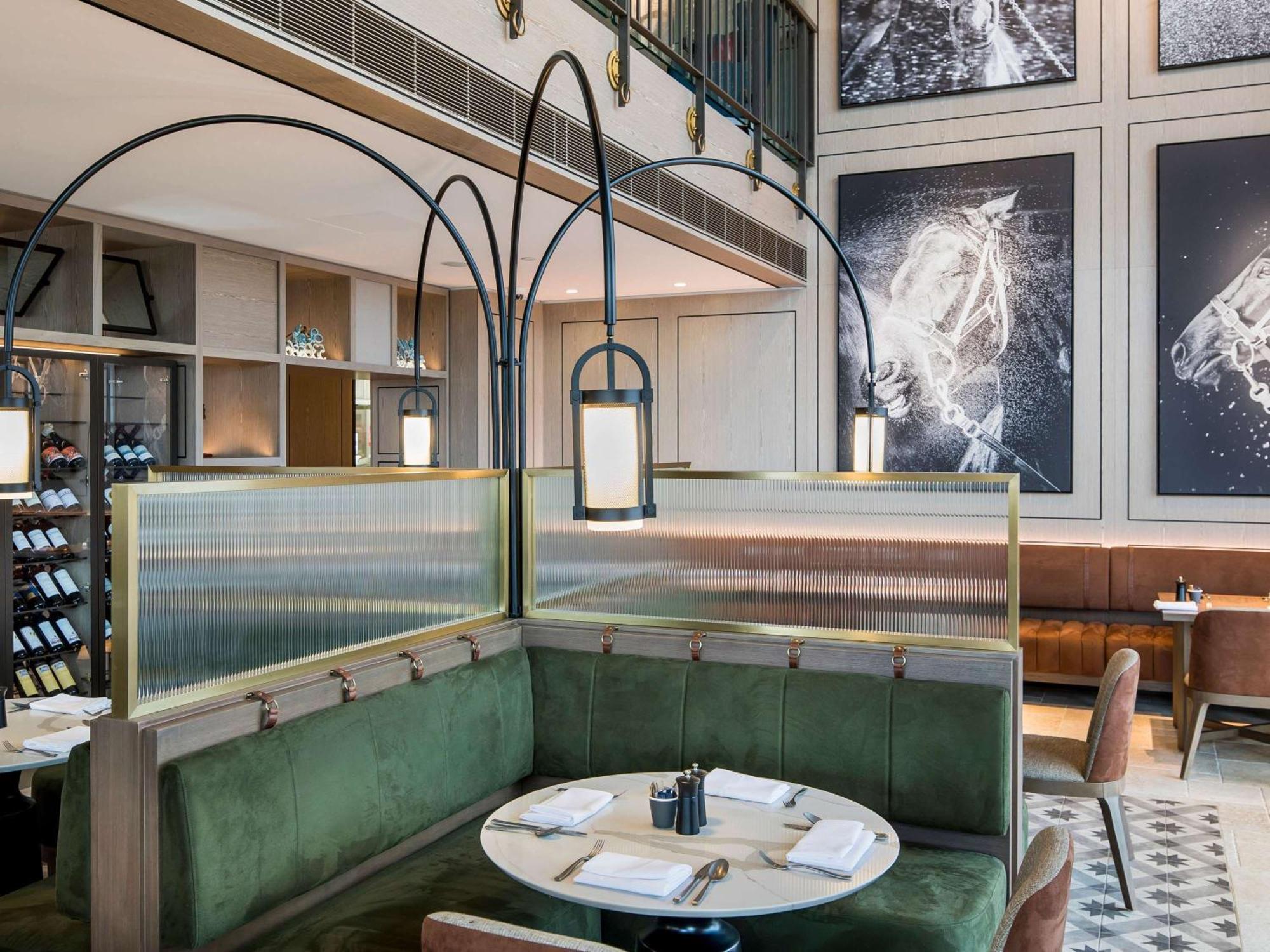 The William Inglis Mgallery Warwick Farm Exterior foto The restaurant's interior